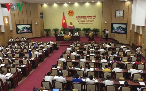 Session de questions-réponses au conseil populaire de Hanoi