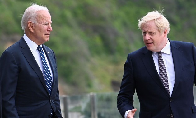 Avant le G7, Biden et Johnson célèbrent leur alliance malgré les divergences sur l'Irlande du Nord