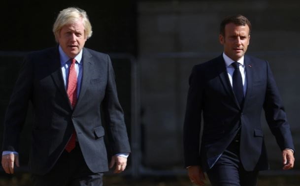 Emmanuel Macron s'est entretenu avec Boris Johnson, et attend ses propositions 