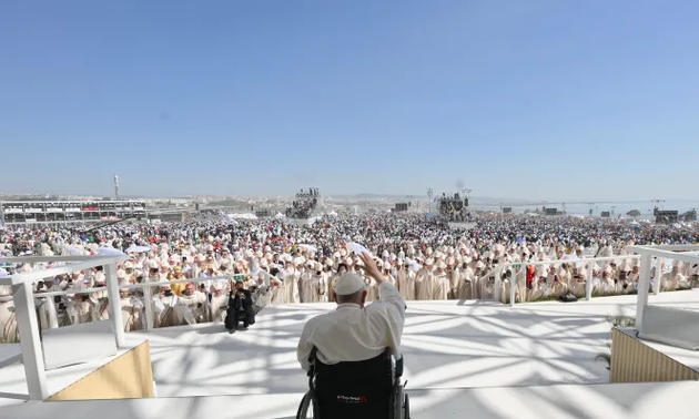 Célébration inspirante: Le Pape François galvanise la jeunesse lors des JMJ 2023 à Lisbonne