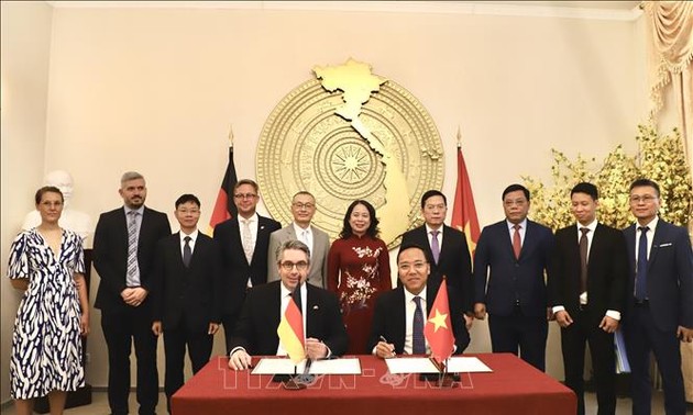 Le Vietnam et l’Allemagne officialisent un partenariat énergétique stratégique