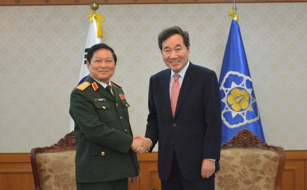 Vietnam, RoK sign joint vision statement on defence cooperation