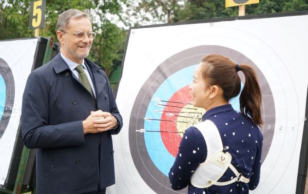 JO Paris-2024: L'ambassade de France est derrière les sportifs vietnamiens