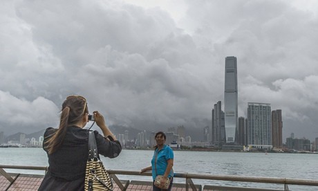 Typhoon Kalmaegi slams south China