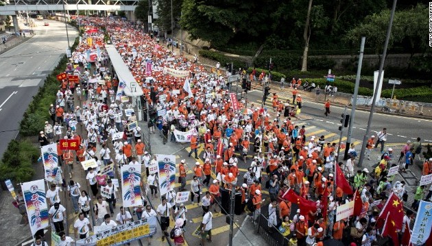 Hong Kong’s “Occupy Central” closes schools