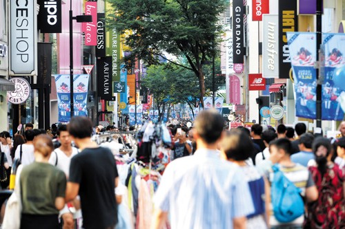 Locals in Seoul continue daily life despite tensions