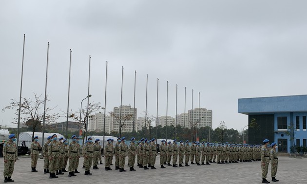 Blue-beret Vietnamese soldiers ready for peacekeeping mission in Africa