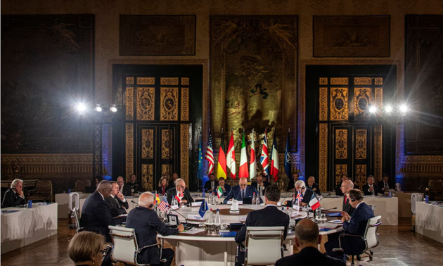 G7 backs Ukraine's NATO bid, worries about UN threat in Lebanon