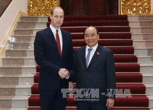 Premierminister Nguyen Xuan Phuc empfängt Herzog von Cambridge, Prinz William Arthur Philip Louis 