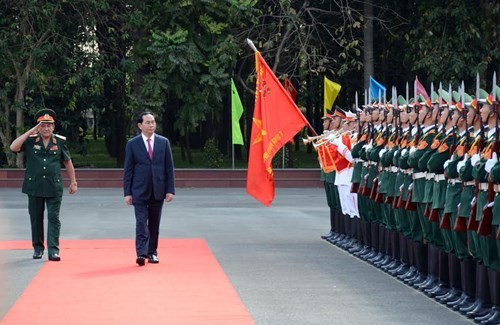 Staatspräsident Tran Dai Quang tagt mit bewaffneten Streitkräften in Ho Chi Minh Stadt