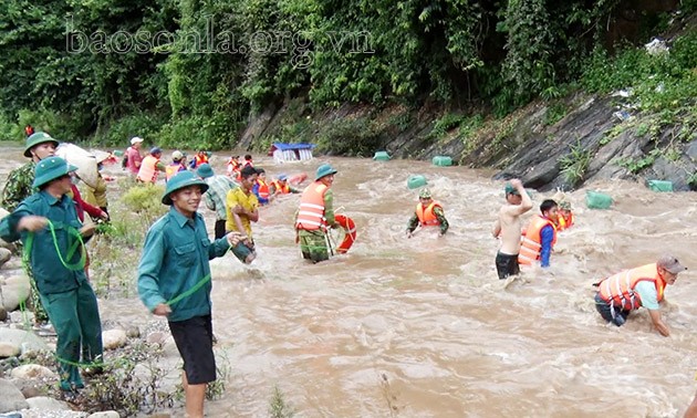 Start des Projekts „umfassendes Modell zum Aufbau einer sicheren Gemeinschaft in Vietnam“