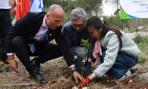 Die vietnamesische Botschaft begrüßt das Baumpflanzfest Israels