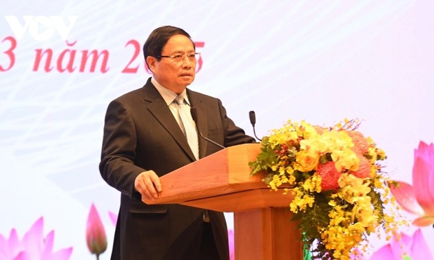 Premierminister: Vietnam achtet besonders auf die Entwicklung der Frauen