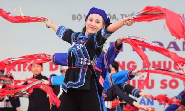 Literatur und Kunst der ethnischen Minderheiten in Vietnam