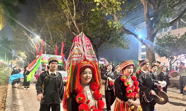 Karnevalsfest in der Provinz Bac Kan