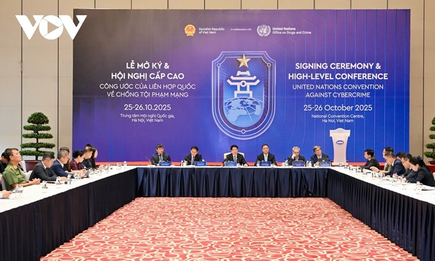 Staatspräsident Luong Cuong überprüft die Vorbereitung für die Unterzeichnung des Hanoier Übereinkommens