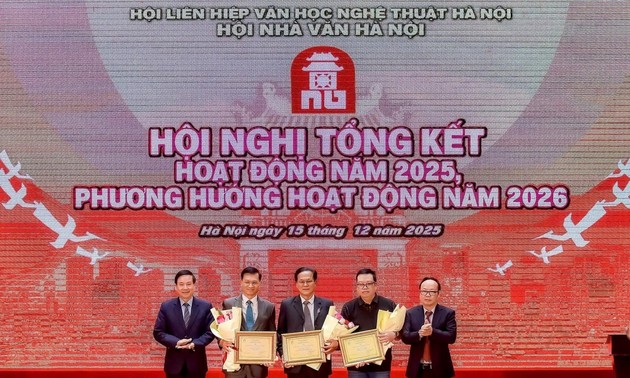 Hanoier Schriftstellerverband ehrt drei herausragende Werke des Jahres 2025