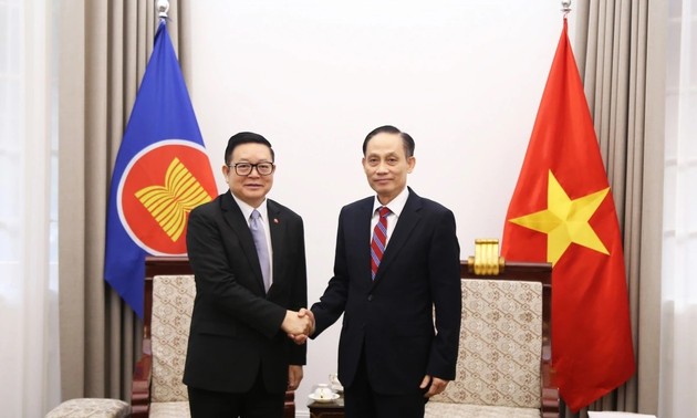 ASEAN-Generalsekretär: Vietnam ist zu einem Vorbild für nachhaltige Entwicklung geworden