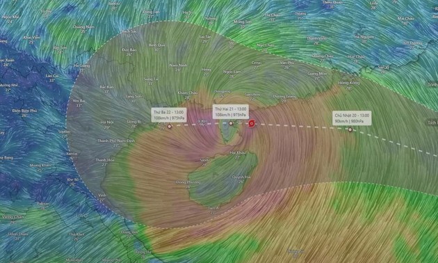Le typhon Wipha gagne en puissance en pénétrant en mer Orientale