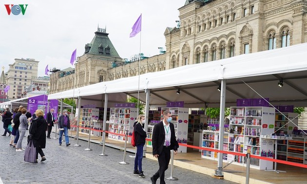 В Москве открылся книжный фестиваль «Красная площадь»