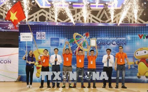 Vietnam menjadi juara ABU Robocon 2018