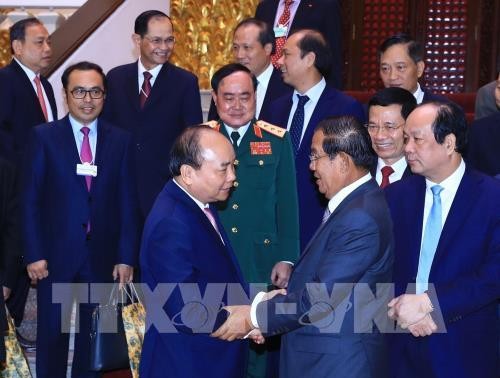 PM Nguyen Xuan Phuc menerima PM Kamboja, Samdech Hun Sen