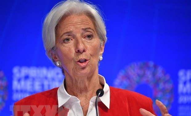  IMF memperingatkan bahwa perekonomian global sedang berada dalam saat yang sensitif