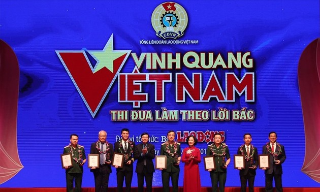 Program “Jayalah Vietnam” memuliakan19 teladan tipikal