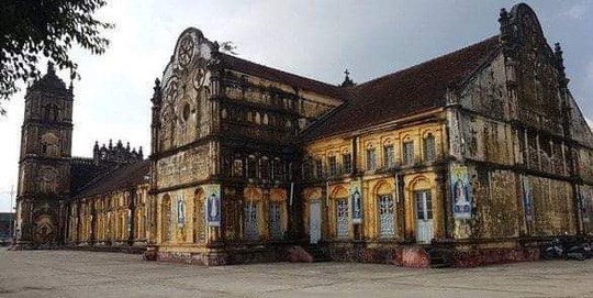 Warga Katolik Provinsi Nam Dinh memberikan sumbangan pada sosial-ekonomi daerah