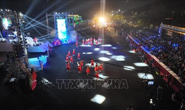 Banyak Kegiatan Khas di Festival Karnaval Ha Long