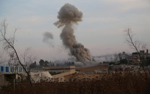 First Syrian air strikes on Kurdish positions 