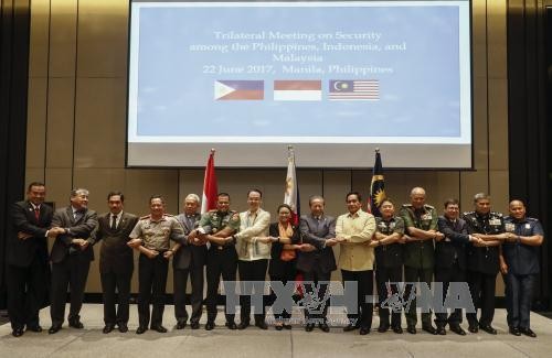 Phillipines, Malaysia, Indonesia strengthen joint efforts to fight ISIS