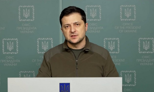 Zelensky makes visit to the Netherlands