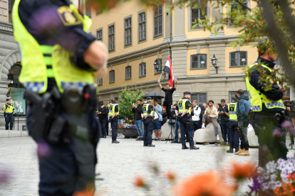 Britain warns of possible terrorist attacks in Sweden