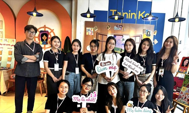 “She was once a girl” exhibit – a journey of motherhood