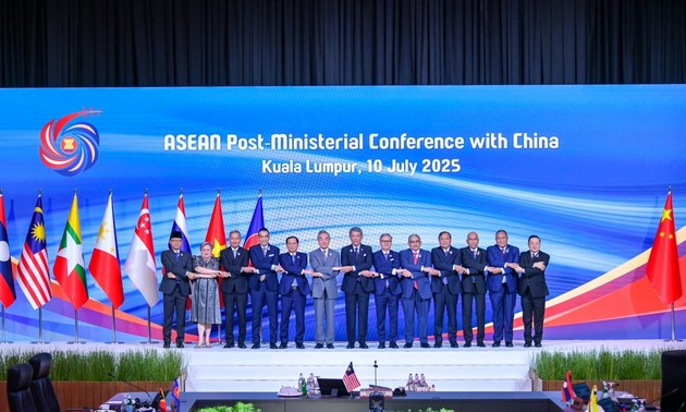 ASEAN calls for maintaining peace in East Sea