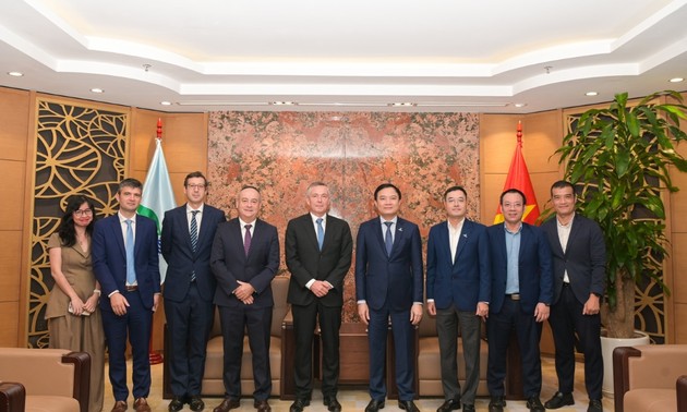 Petrovietnam, Perenco step up cooperation in energy sector