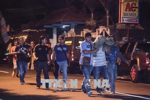 Polisi Indonesia menangkap banyak anasir teroris yang berafiliasi dengan IS