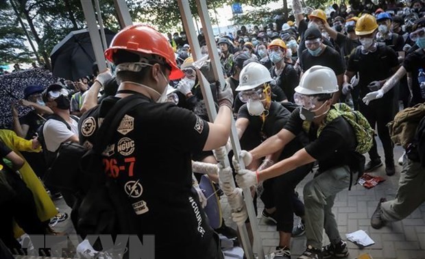 Tiongkok menegaskan akan mengikuti secara ketat perkembangan di Zona Administrasi Khusus Hong Kong