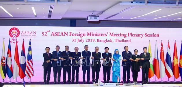 Para Menlu ASEAN menekankan masalah Lat Timur pada konferensi dengan Tiongkok