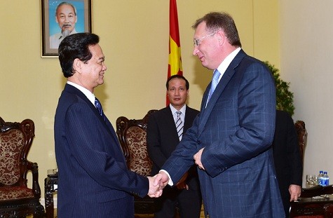 Premierminister Nguyen Tan Dung trifft Generaldirektor von Zarubezhneft in Hanoi