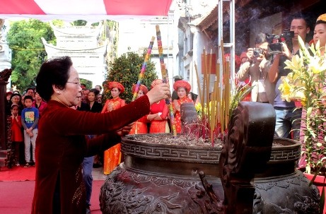 Vize-Staatspräsidentin Nguyen Thi Doan nimmt an der Feier zum Widerstand von Hai Ba Trung teil
