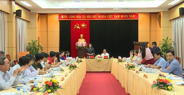 Vize-Staatspräsidentin Dang Thi Ngoc Thinh besucht Provinz Quang Ngai