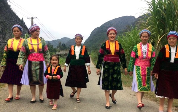 Einzigartigkeit der Trachten der Frauen der Mong Trang in Ha Giang