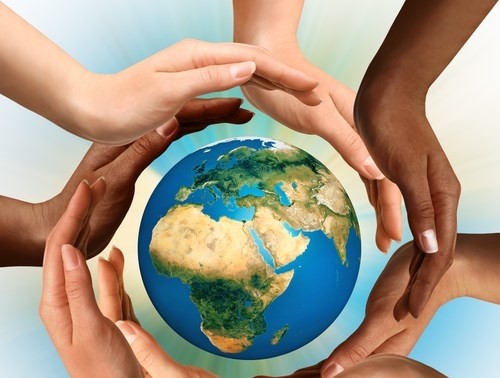 Solidarität und Zusammenarbeit: die Schlüssel zur Lösung der globalen Krise