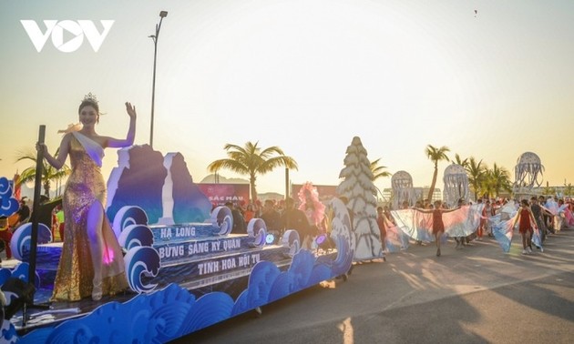 Lebendiges Winter-Karneval Ha Long