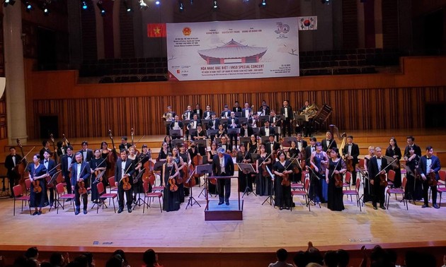 Das vietnamesische Sinfonieorchester tritt in Südkorea auf