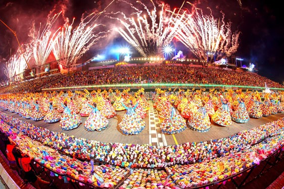 Vietnamesische Künstler nehmen am Festival „Chingay Parade Singapore 2023” teil