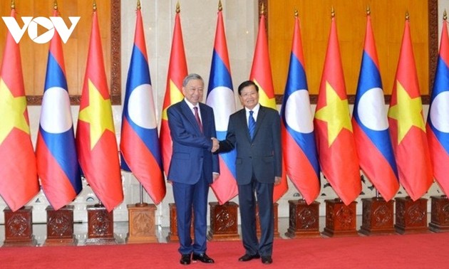 Parteisekretär und Staatspräsident Laos Thongloun Sisoulith besucht Vietnam