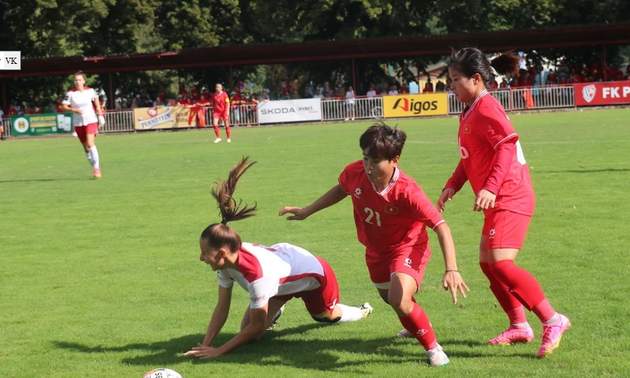 Die vietnamesische Fußballnationalmannschaft der Frauen erringt in Tschechien einen großen Sieg 